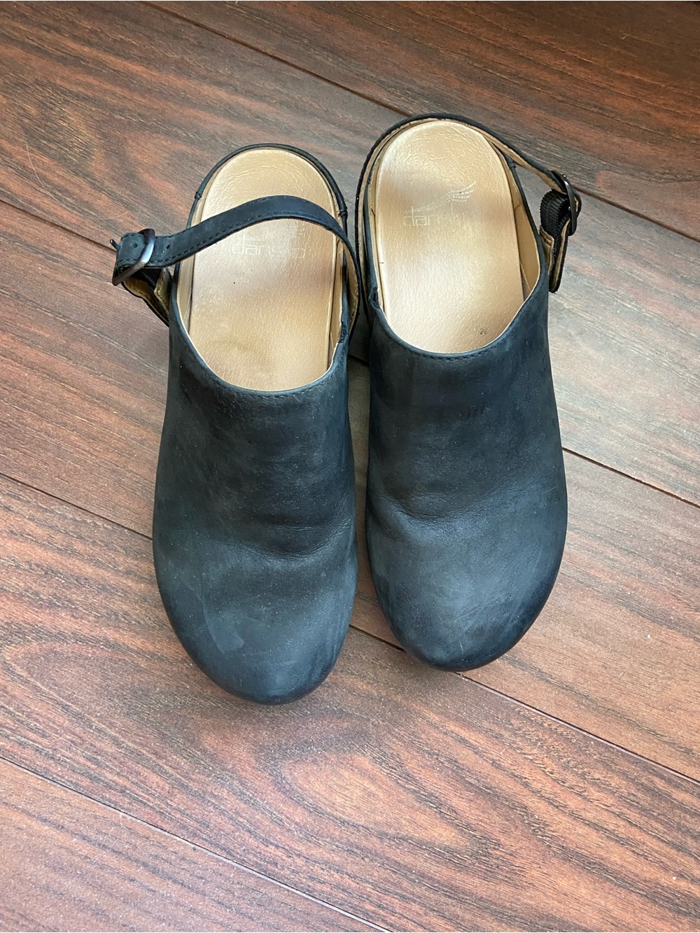 DANSKO BLACK LEATHER CLOGS WOMEN 39